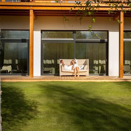 Hotel Dolomitengolf & 4*